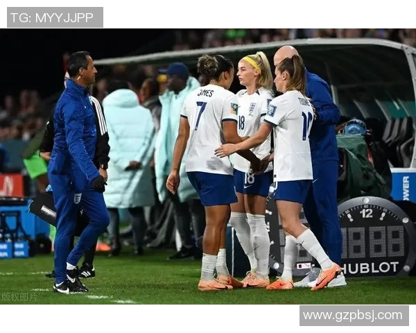 科尔女足球星突破界限 助力球队创历史 展现全能实力引领未来发展 科尔女足球星突破界限 助力球队创历史 展现全能实力引领未来发展